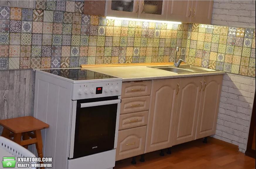 Sell 2-room apartment. Киев,  Урловская — photo 1