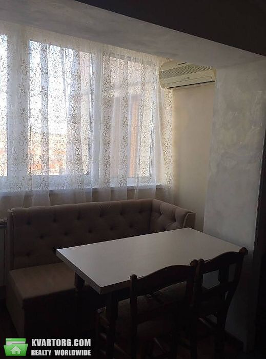 Rent out 4-room apartment. Киев,  Порика — photo 2