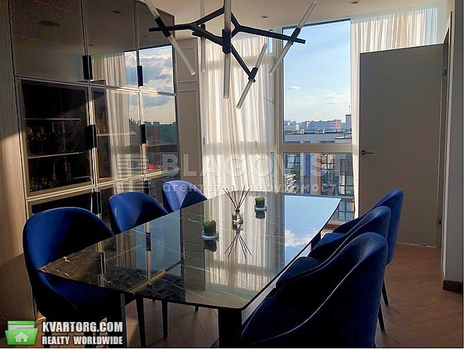Sell 3-room apartment. Киев,  Предславинская — photo 1