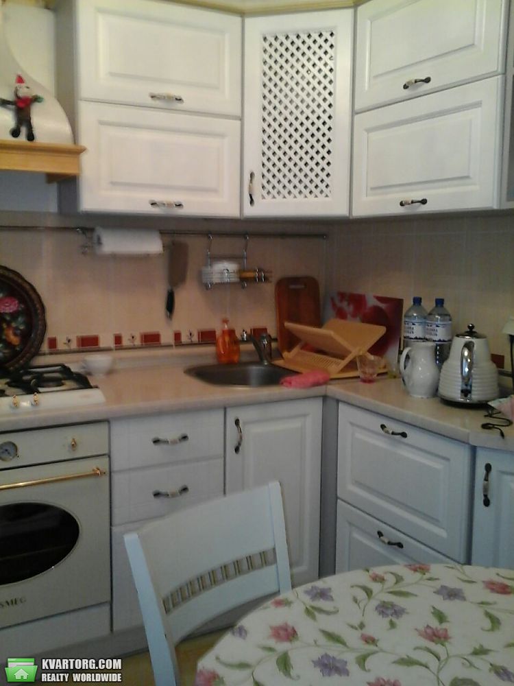 Sell 2-room apartment. Киев,  Ломоносова — photo 2