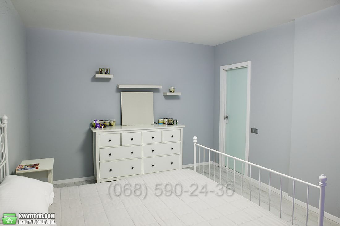 Sell 3-room apartment. Киев,  Срибнокильская — photo 6