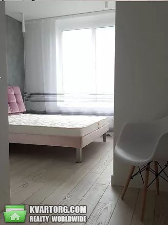 Rent out 2-room apartment. Киев,  Туманяна — photo 3