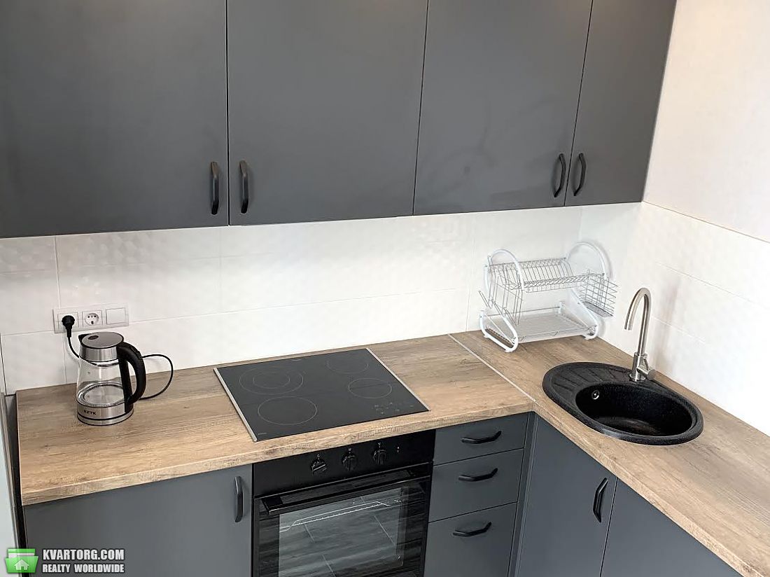 Rent out 1-room apartment. Киев,  Вишняковская — photo 7