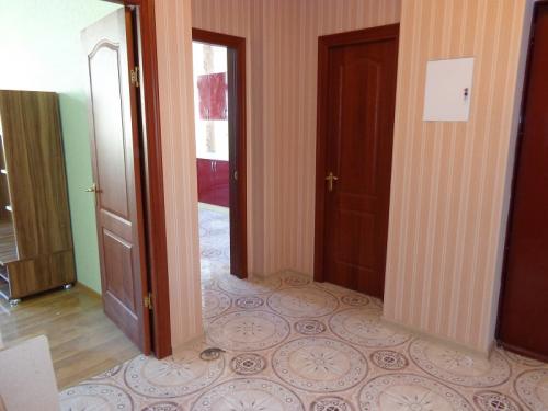 Rent out 1-room apartment. Киев, Эрнста — photo 4