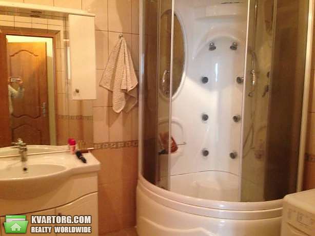 Rent out 2-room apartment. Киев,  Бажана — photo 10