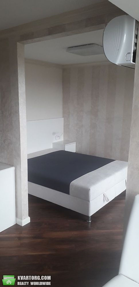 Rent out 1-room apartment. Киев,  Ереванская — photo 8