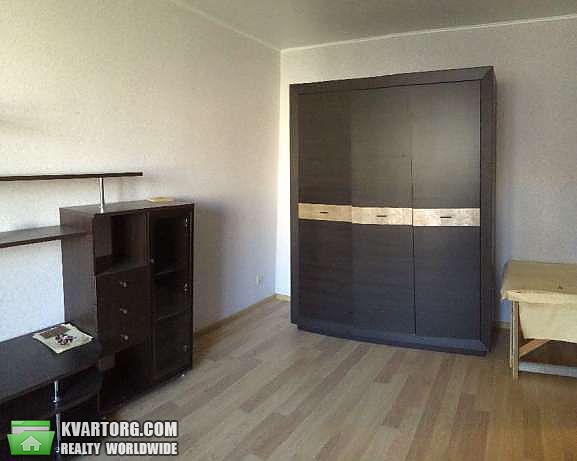 Rent out 2-room apartment. Киев,  Тростянецкая — photo 8
