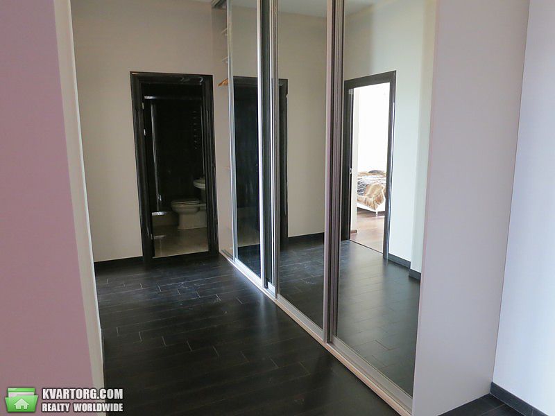 Rent out 2-room apartment. Киев,  Московская — photo 8