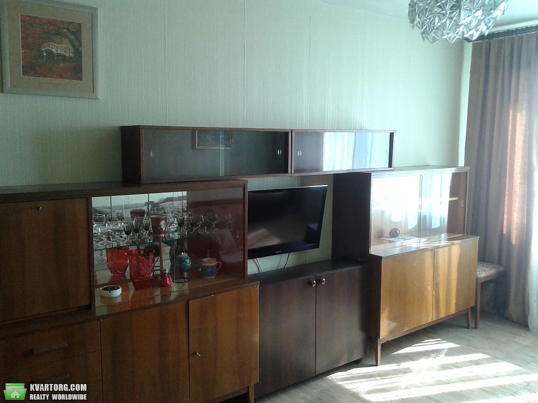 Rent out 1-room apartment. Киев,  Оболонский пр — photo 2