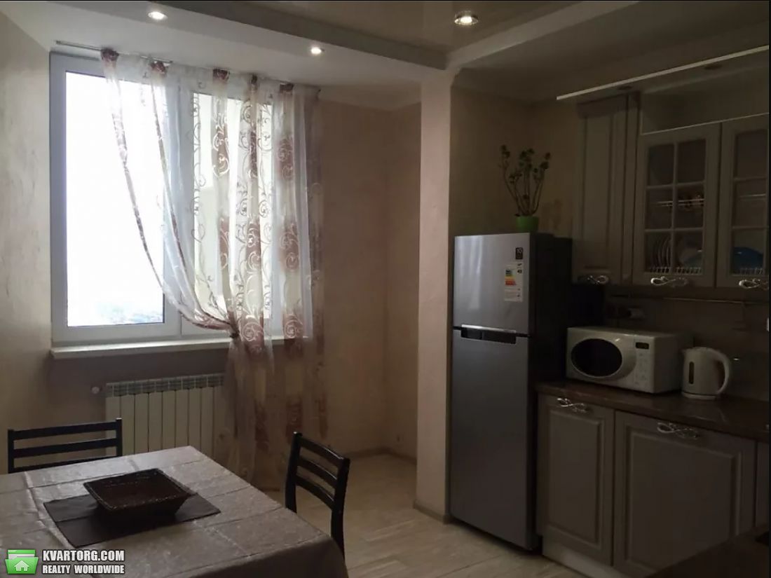 Rent out 1-room apartment. Киев,  Харьковское шоссе — photo 6