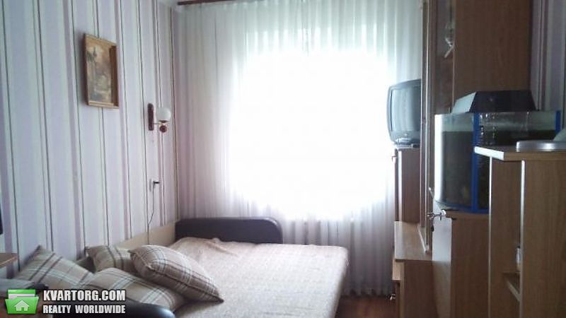 Sell 3-room apartment. Киев,  Наумова — photo 1