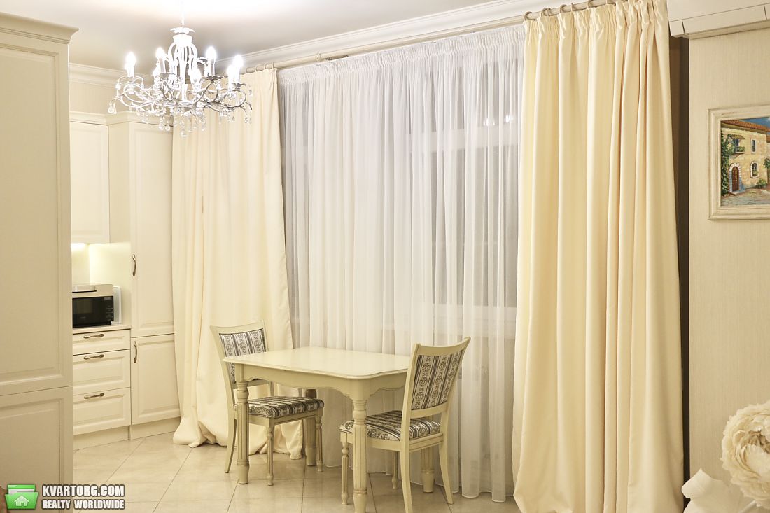 Rent out 2-room apartment. Киев,  Тургеневская — photo 7