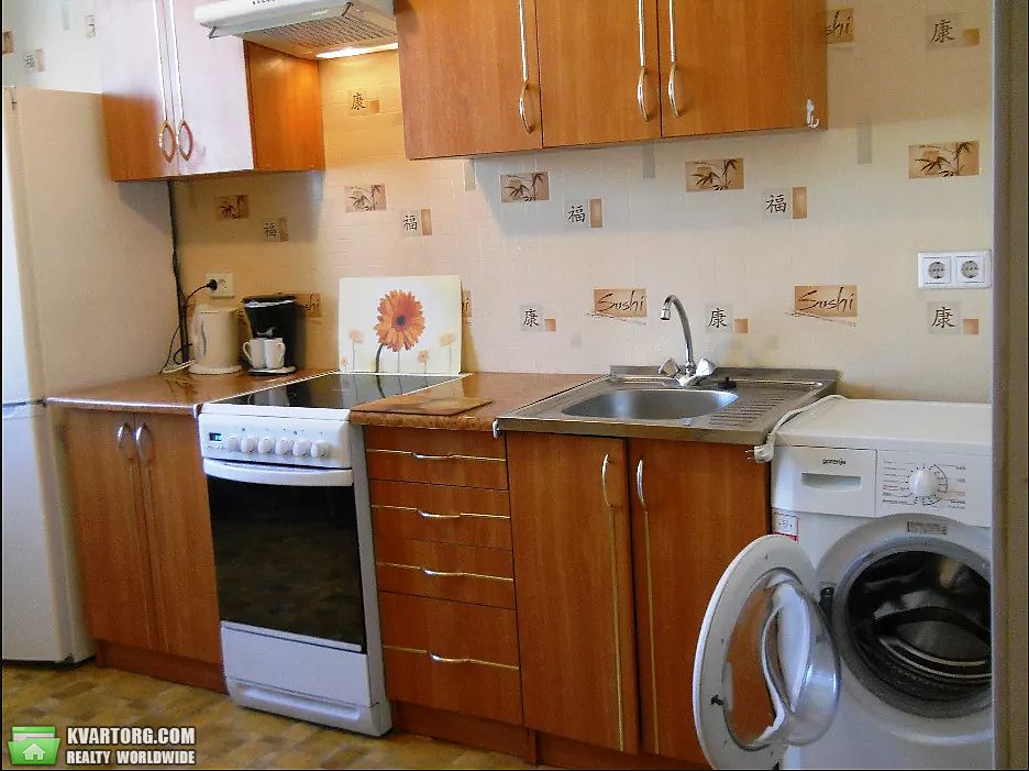 Rent out 2-room apartment. Киев,  Чавдар — photo 5