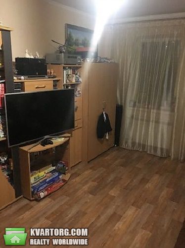 Sell 2-room apartment. Киев,  Маяковского — photo 1
