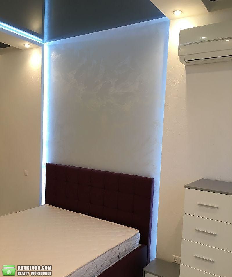 Rent out 3-room apartment. Киев, Драгомирова — photo 7