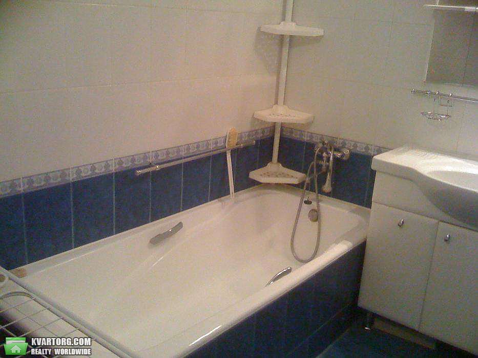 Rent out 3-room apartment. Киев,  Амосова — photo 9