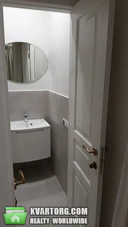Rent out 2-room apartment. Киев, Юнацька — photo 4