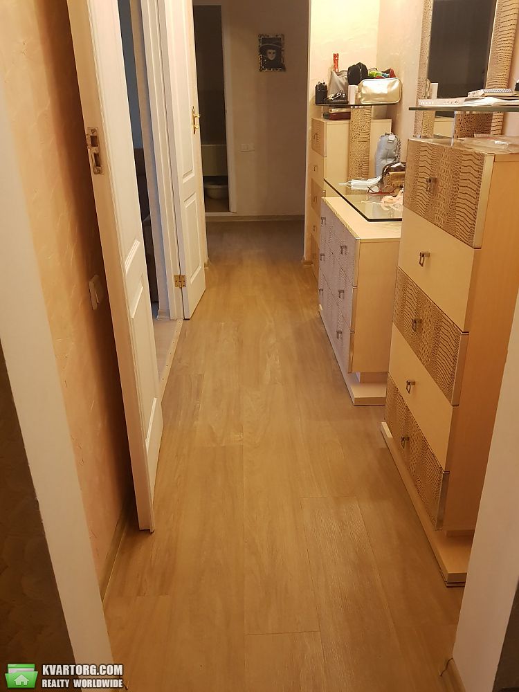 Sell 3-room apartment. Киев,  Тростянецкая — photo 3