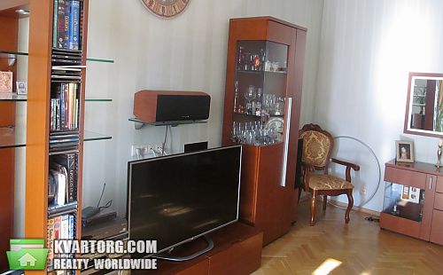 Sell 3-room apartment. Киев,  Предславинская — photo 2