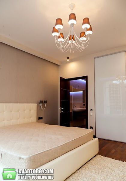 Sell 3-room apartment. Киев,  Драгомирова — photo 8