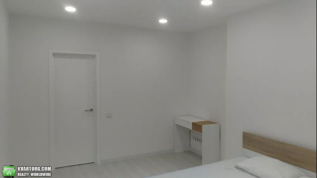 Rent out 2-room apartment. Киев,  Белорусская — photo 6