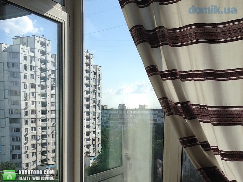 Rent out 1-room apartment. Киев,  Милютенко — photo 1