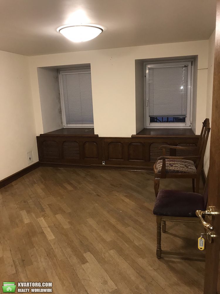 Rent out office. Киев, малая Житомирская — photo 2