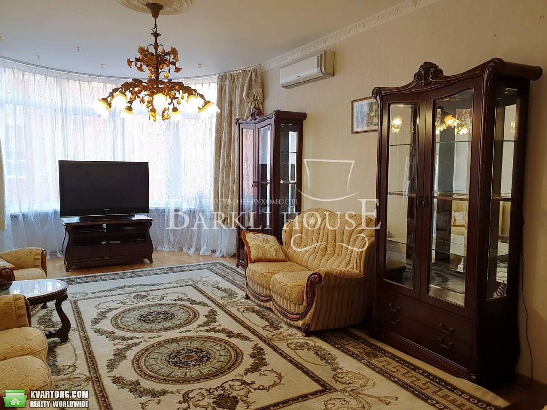Rent out 3-room apartment. Киев,  Дмитриевская — photo 2