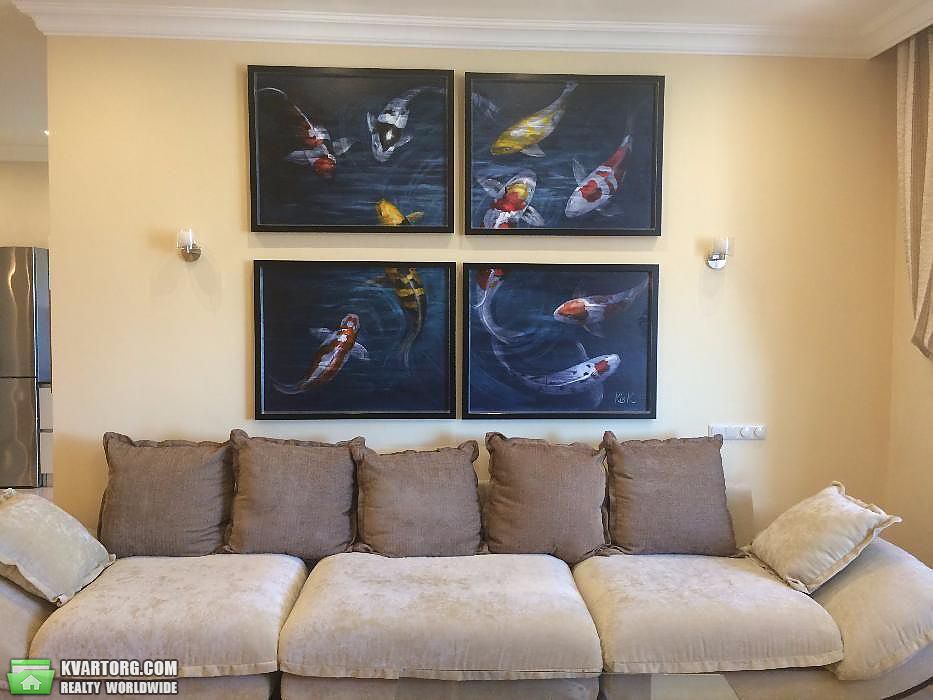 Rent out 3-room apartment. Киев,  Щорса — photo 3