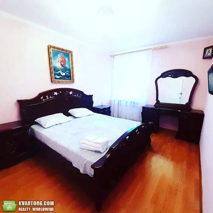 Rent out 2-room apartment. Одесса, Радужная — photo 1