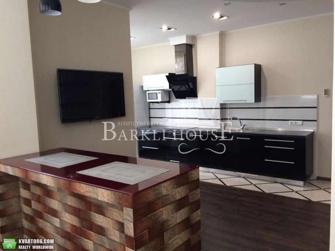 Rent out 2-room apartment. Киев,  Драгомирова — photo 3
