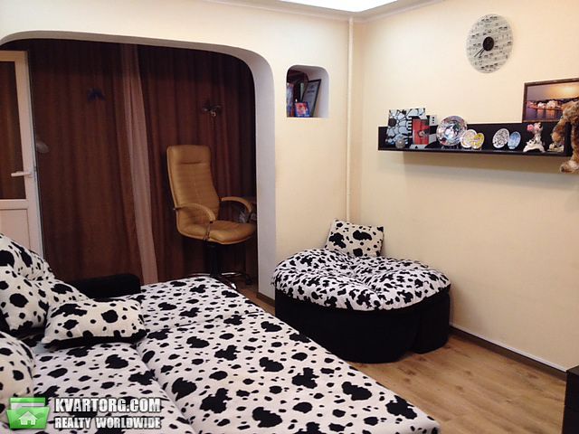 Sell 1-room apartment. Киев, Русановский бульвар — photo 1