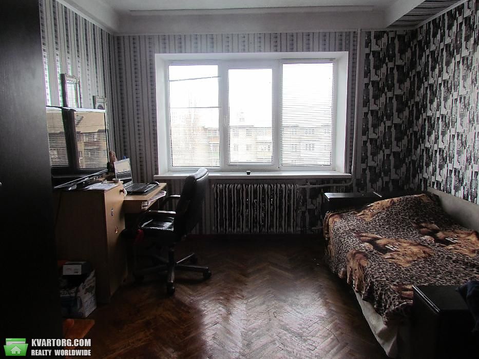 Sell 3-room apartment. Киев,  Привокзальная — photo 1