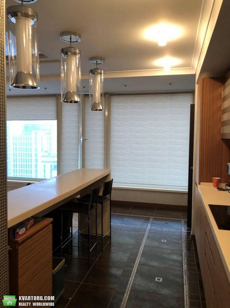 Rent out 2-room apartment. Киев,  Богдана Хмельницкого — photo 2