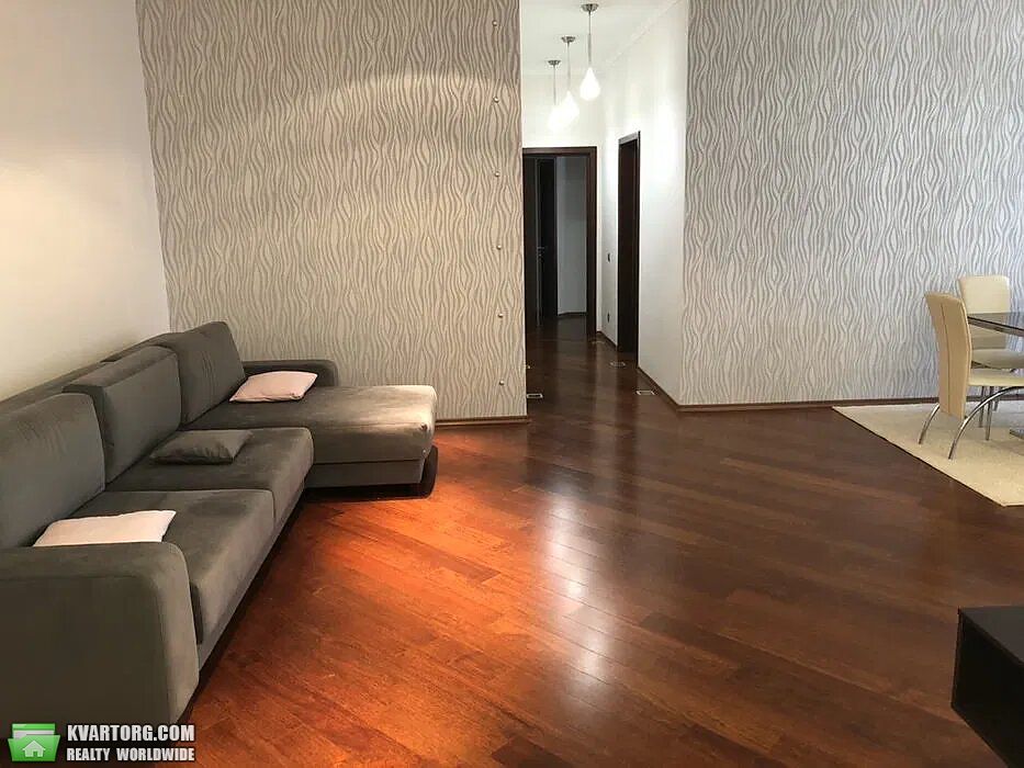 Rent out 3-room apartment. Киев,  Щорса — photo 2