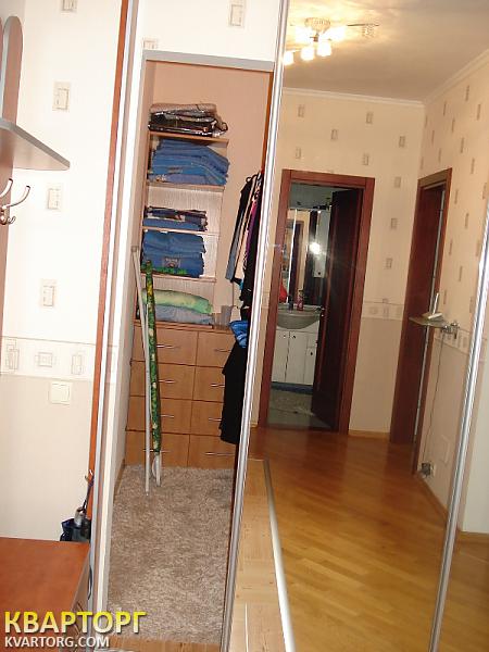 Rent out 1-room apartment. Киев,  Княжий Затон — photo 3