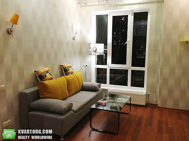 Rent out 2-room apartment. Киев, Жамбилы Жабаева — photo 1