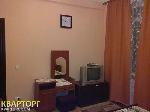 Rent out 3-room apartment. Киев,  Красноткацкая — photo 1