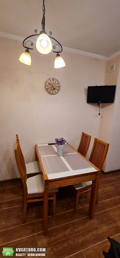 Rent out 3-room apartment. Киев, Чернобыльская ул. — photo 2