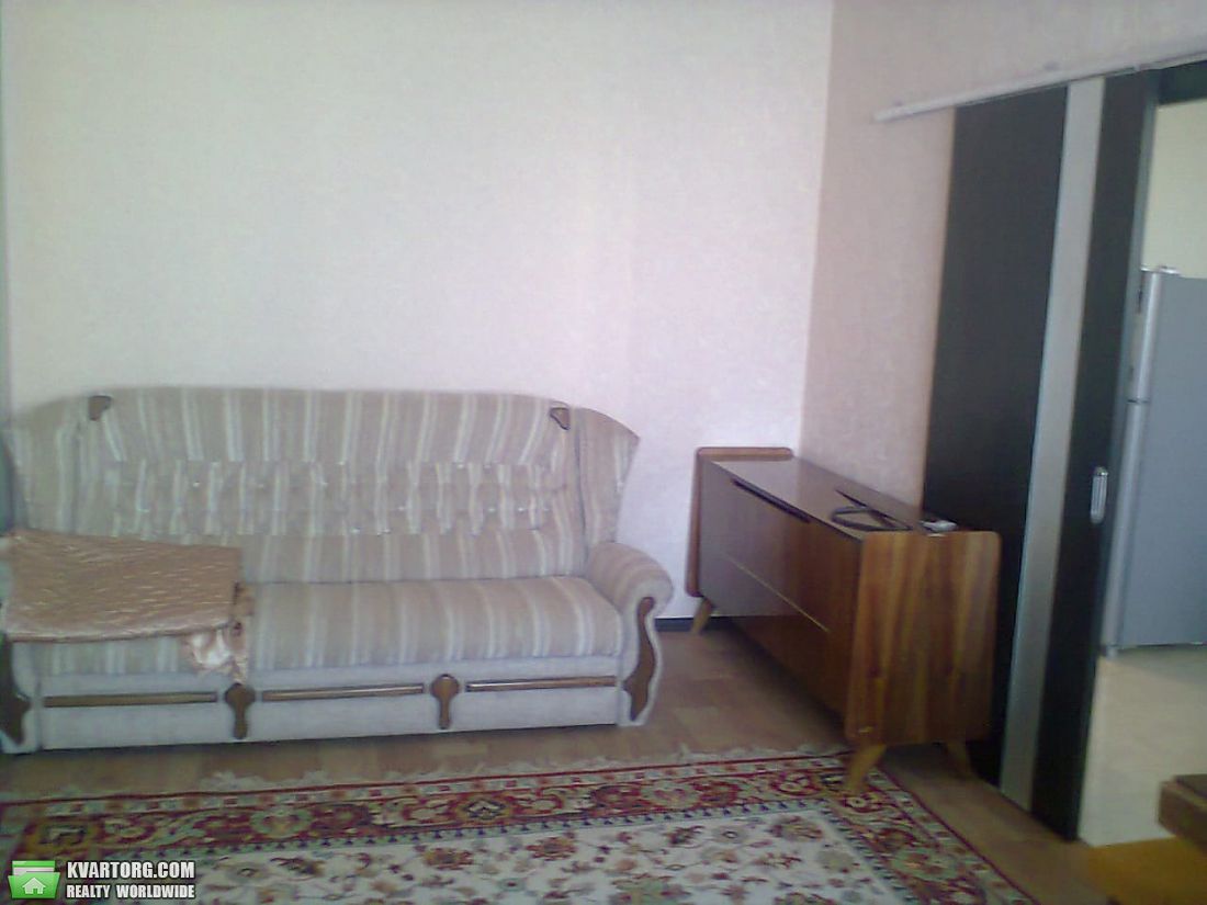 Rent out 1-room apartment. Киев, Наталии Ужвий — photo 5