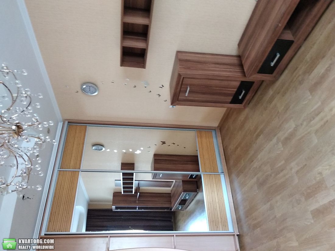 Rent out 1-room apartment. Киев, Градынская — photo 8