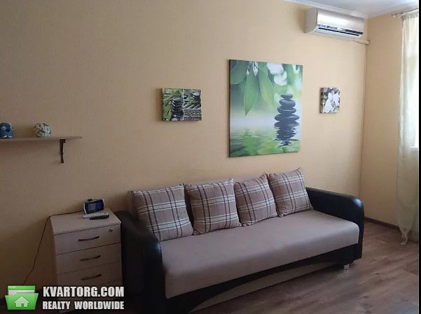 Rent out 1-room apartment. Киев, Семьи Кульженко — photo 1