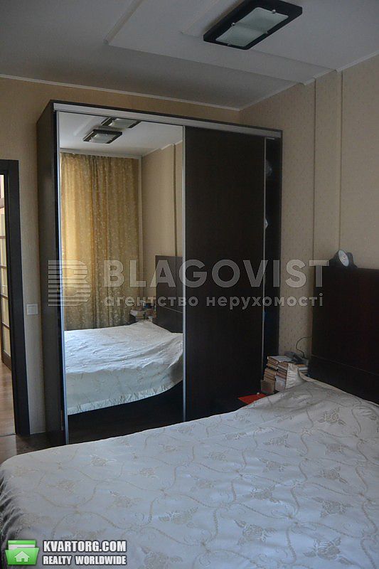 Sell 3-room apartment. Киев,  Урловская — photo 9
