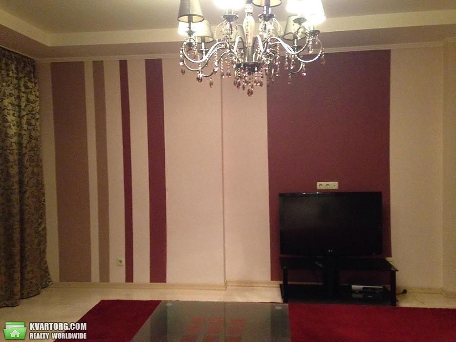 Rent out 2-room apartment. Киев,  Днепровская наб — photo 4