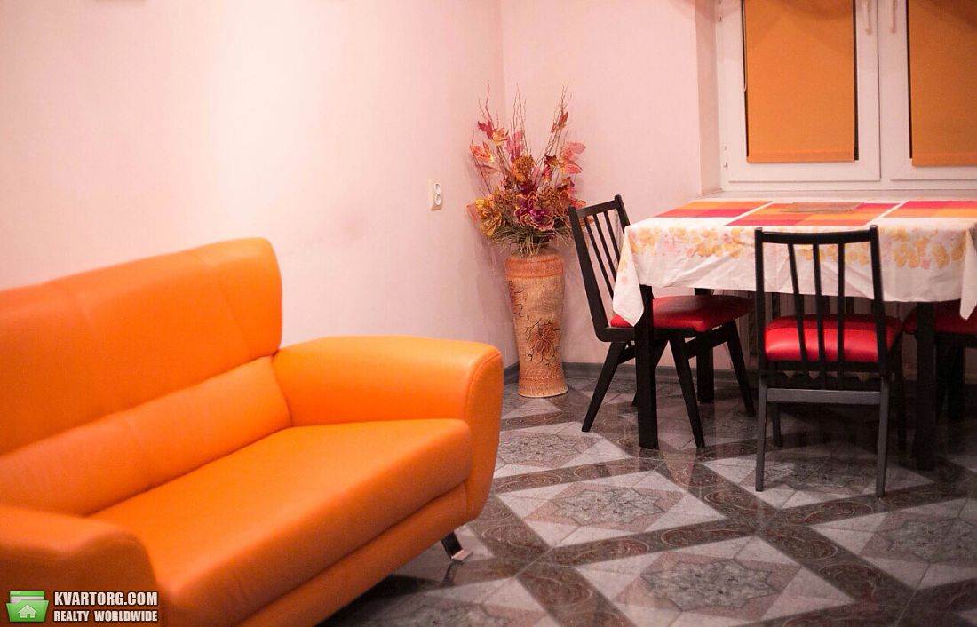 Rent out 3-room apartment. Одесса, Солнечная — photo 1