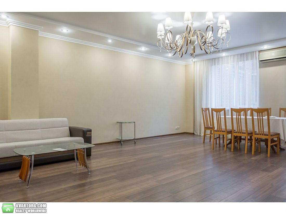 Rent out 3-room apartment. Киев,  Павловская — photo 7