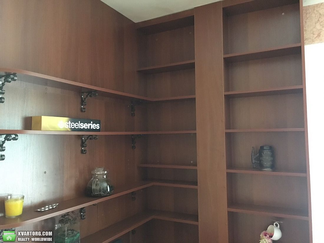 Sell 1-room apartment. Киев,  Школьная — photo 2