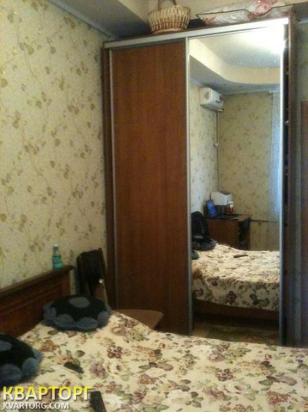 Sell 2-room apartment. Киев,  Дегтяревская — photo 3