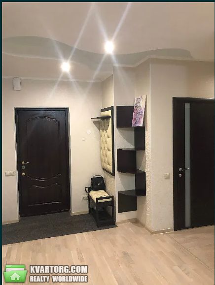 Rent out 2-room apartment. Киев,  Голосеевская — photo 2
