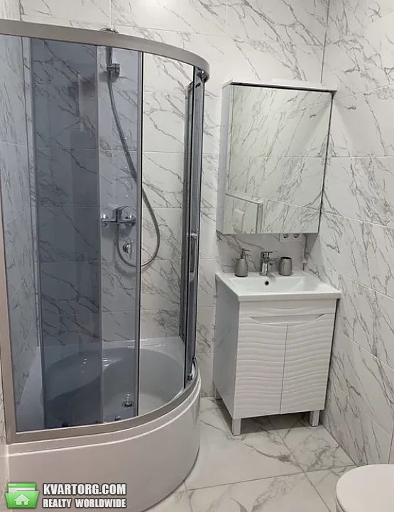 Rent out 1-room apartment. Киев, ракетная — photo 4
